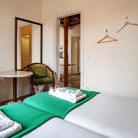 Penzion Large Family Flat In Campo De Ourique